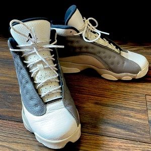 Jordan retro 13 atmosphere grey 6.5Y